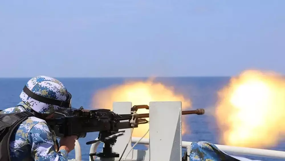 福建莆田海事局發布航行警告，解放軍展開實彈射擊訓練。