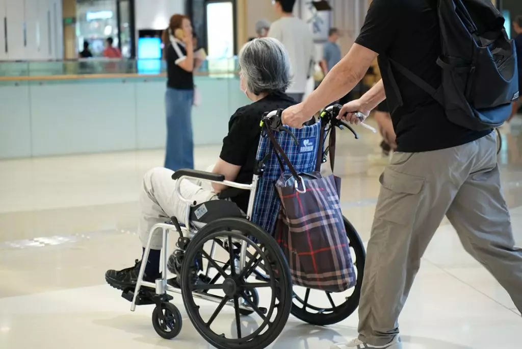 As Hong Kong’s population ages at one of the fastest rates in the world, the demand for family eldercare increases daily. Photo by Bastille Post