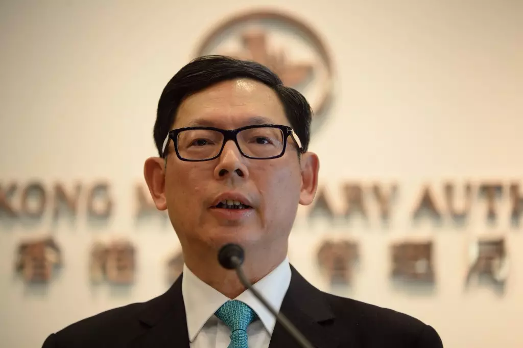 金管局去年出手規範投資相連保險的推銷手法。