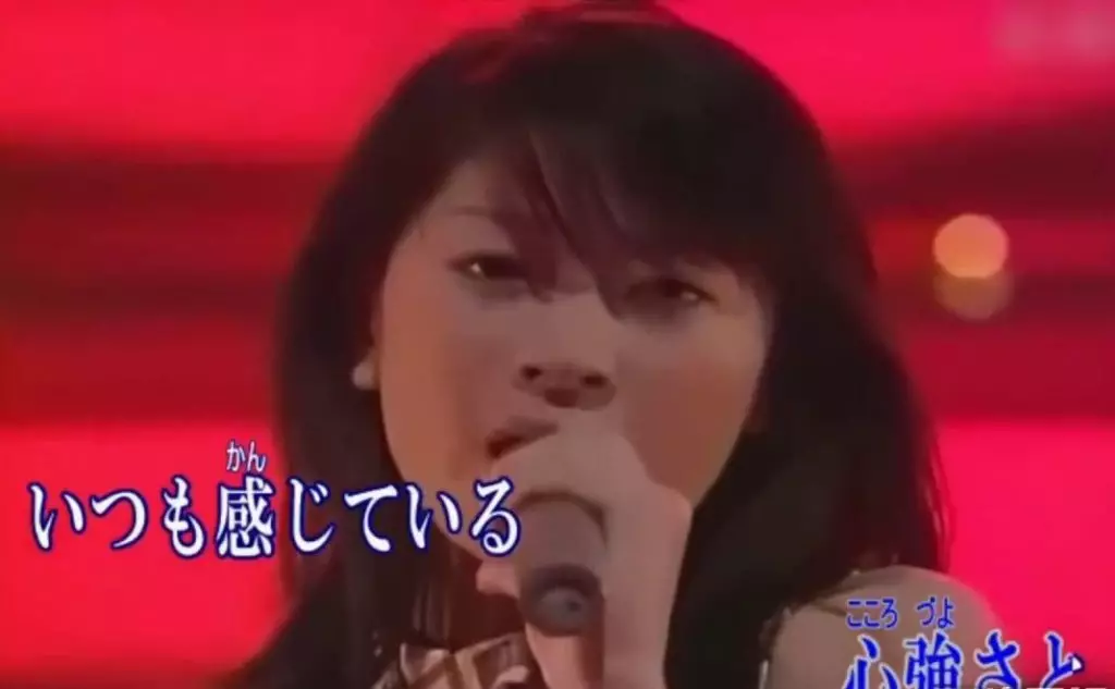 篠原涼子以歌手身分出道。