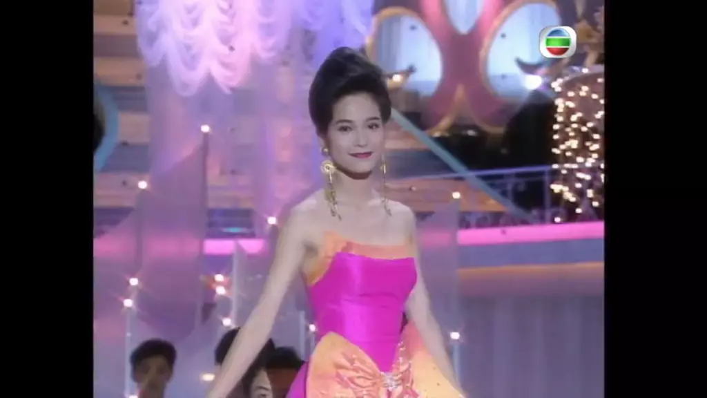 樊亦敏是1991年香港小姐參選佳麗,曾奪「最上鏡小姐」。
