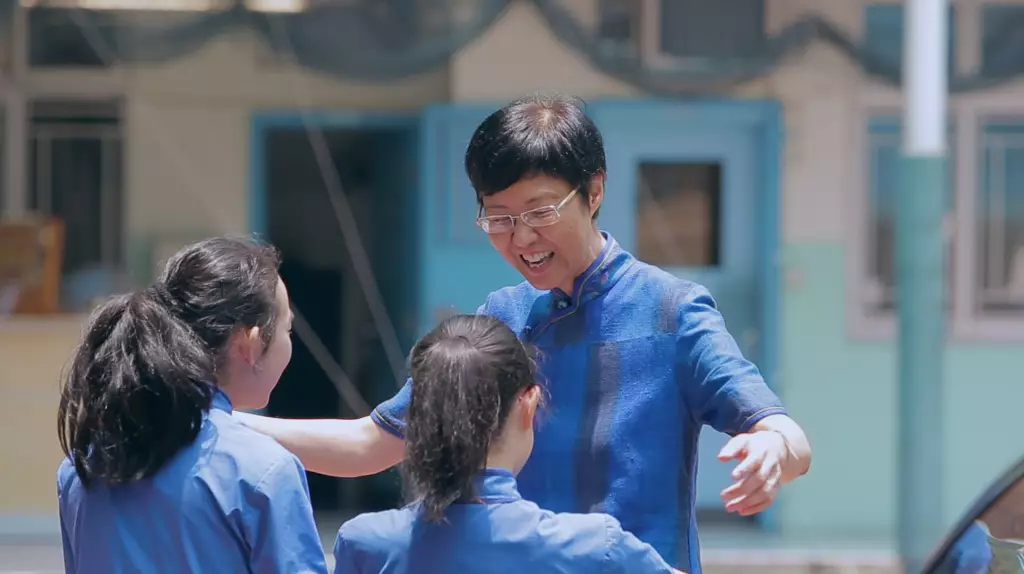《給十九歲的我》引起社會熱議。
