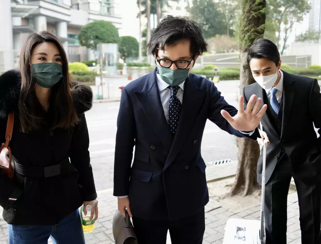 林作在庭外直呼「預左1日審訊,自己將會出庭自辯,咁就精彩!」