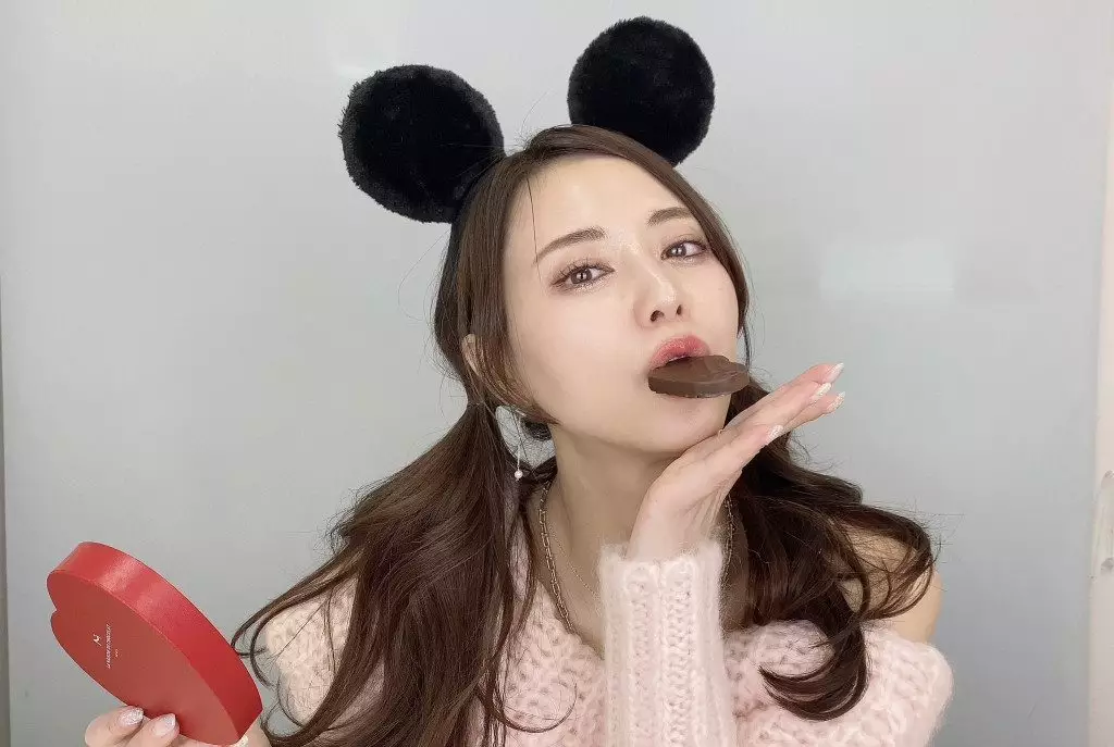 雖然外貌增加「中女味」,但依然充滿少女心。