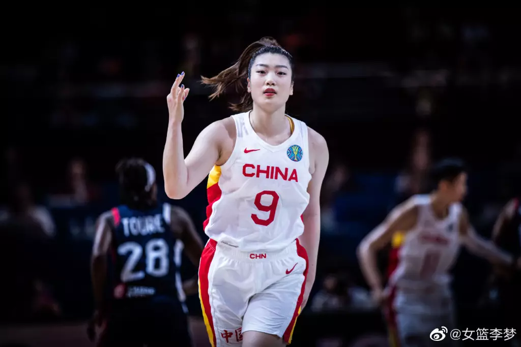 李夢有好多fans支持。