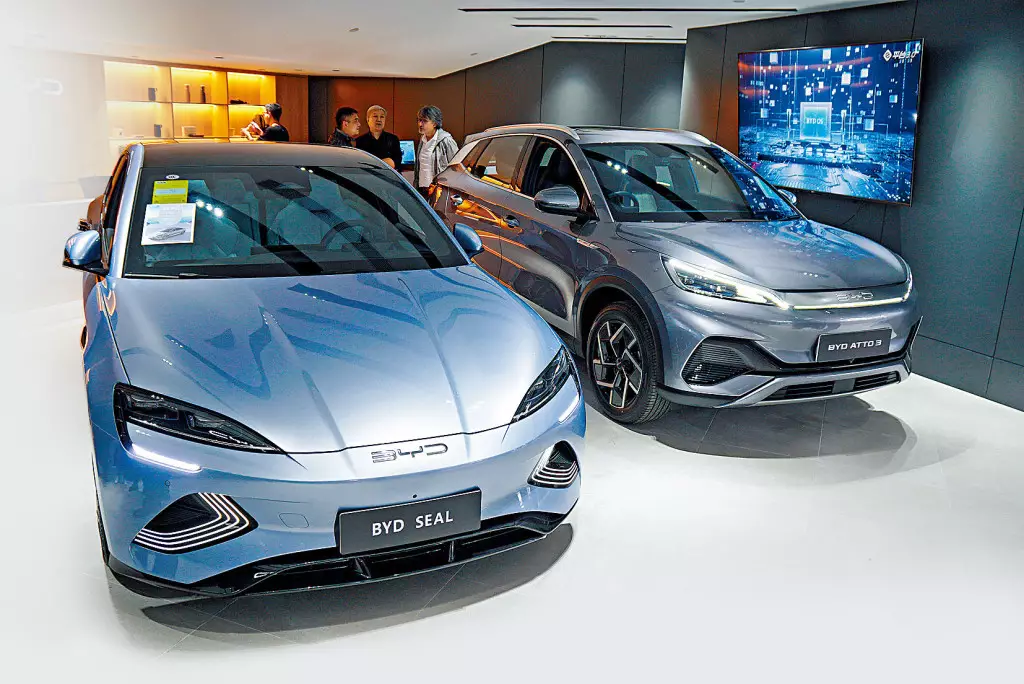 比亞迪電動車今年1月本地登記數量壓倒Tesla，首度登上排名榜第1位。