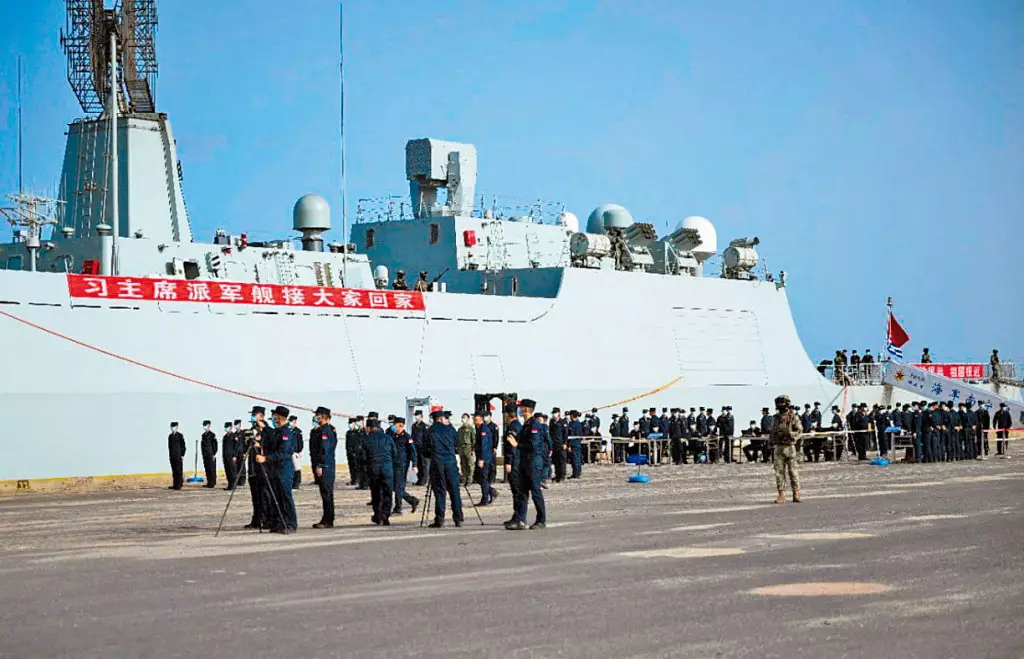 中國一艘軍艦周三停泊蘇丹港口。
