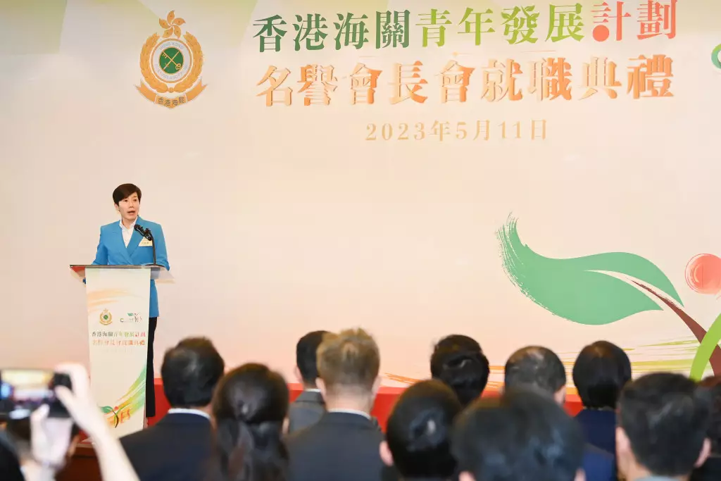 海關關長何珮珊在典禮上致辭。政府新聞網