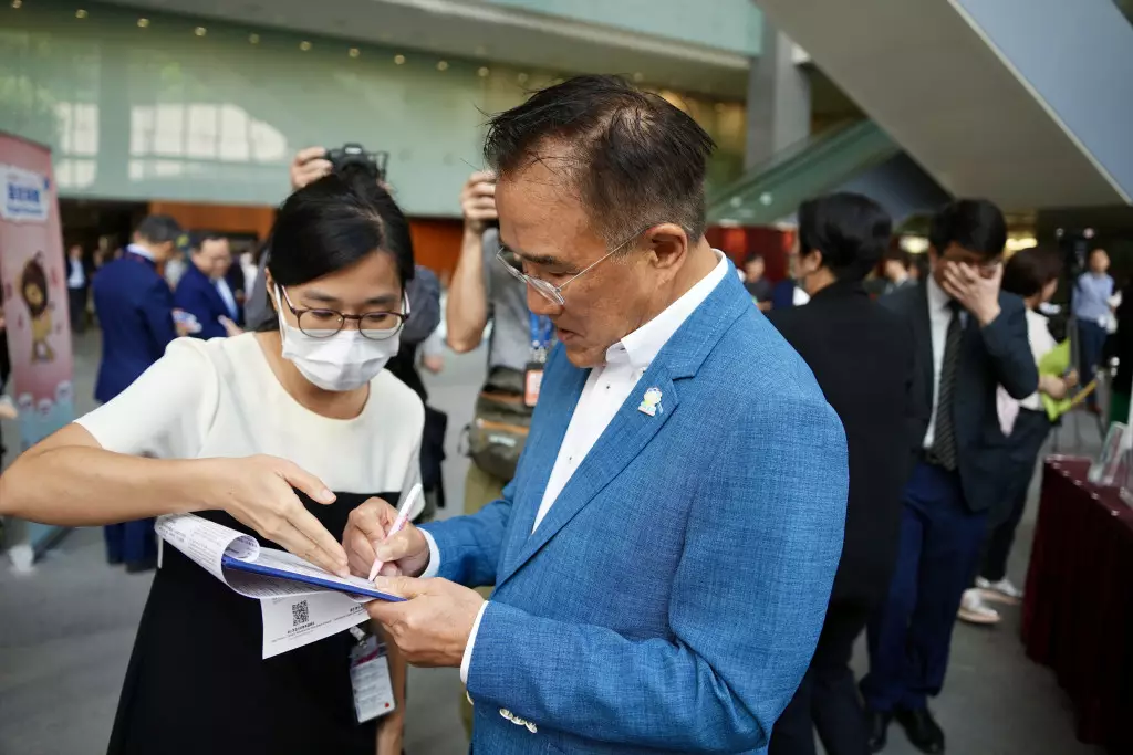 「實政圓桌」的田北辰亦有作登記。
