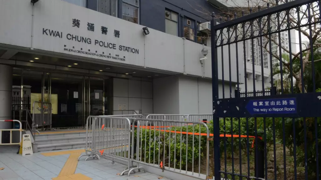 葵涌快餐店驚現偷拍裙底色狼 警埋伏拘64歲男子。資料圖片