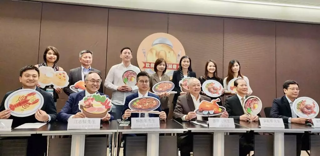 飲食界立法會議員張宇人聯同參與的業界公布優惠細節