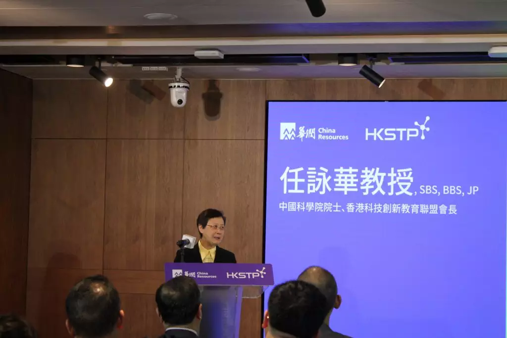 中國科學院院士、香港科技創新教育聯盟會長任詠華。巴士的報記者攝