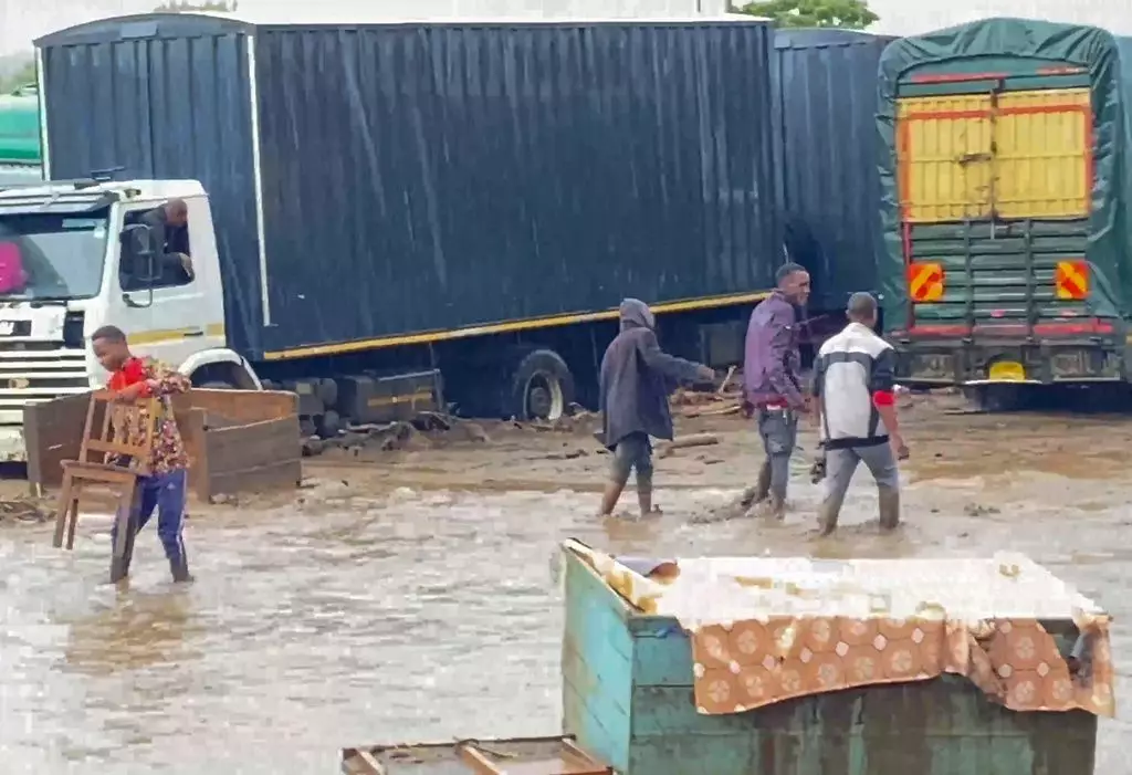 坦桑尼亞連場暴雨引發泥石流災害。美聯社