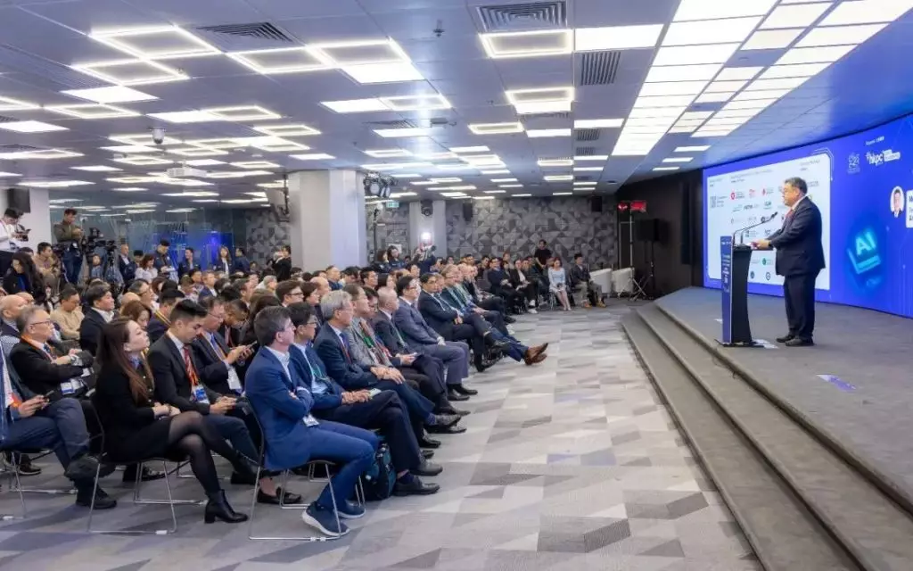 是次高峰會2024彙聚了來自瑞士、英國、德國、以色列、新加坡以及內地等國家及地區的14位頂尖學者與行業領袖到場分享前沿科技發展及應用。