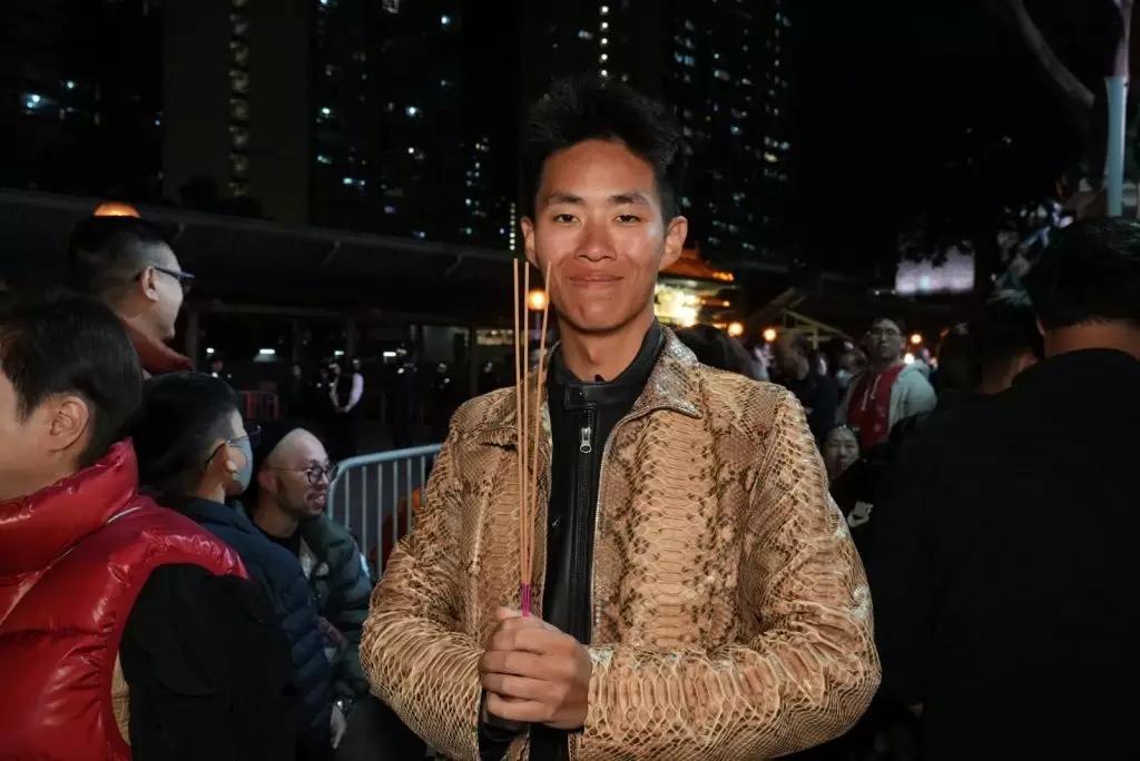 黃大仙祠頭炷香霸頭位陳生。巴士的報記者攝