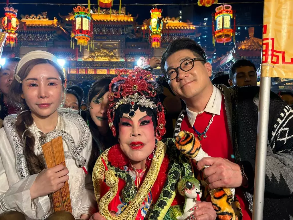 黃大仙祠 頭炷香。巴士的報記者攝