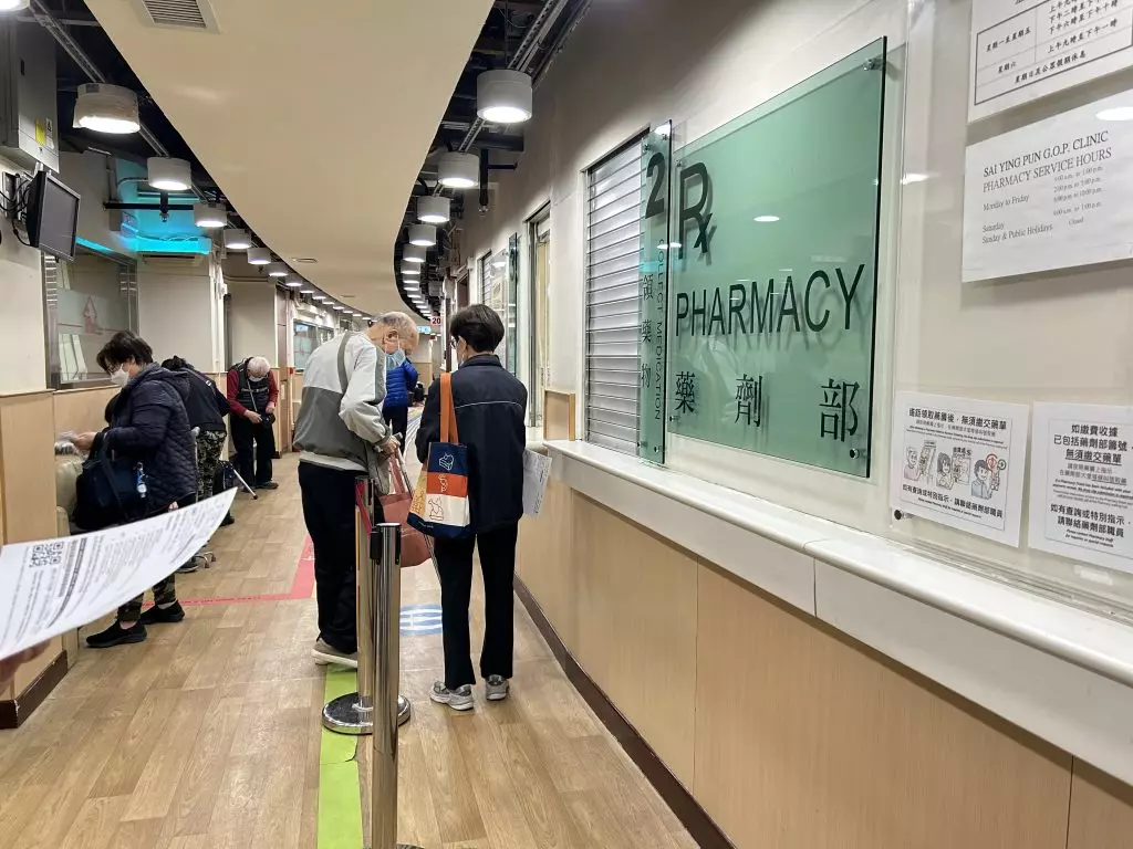 巴士的報記者攝