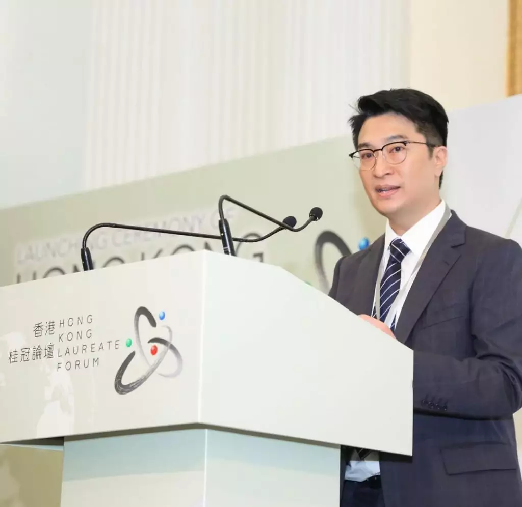 李兆基次子李家誠。徐子淇IG圖片
