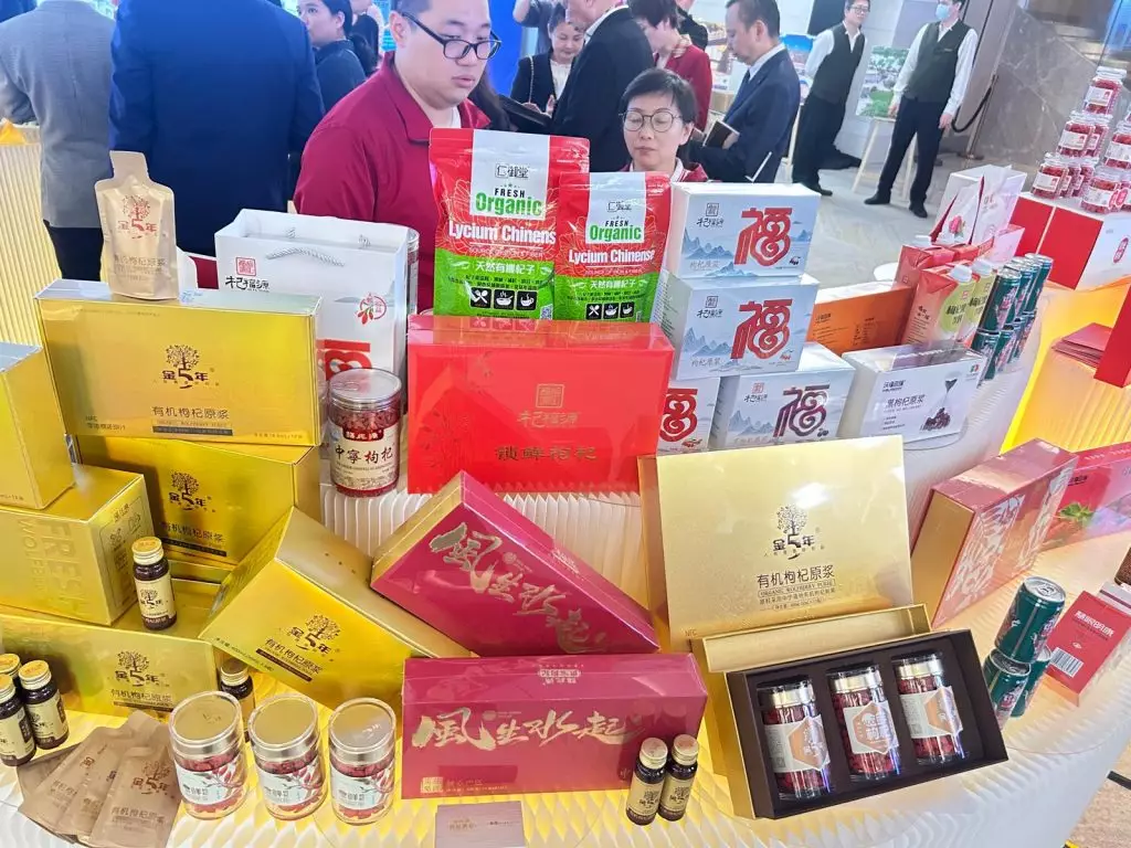 寧港合作諮詢委員會於正式成立,同日舉辦首場商務推介會。巴士的報記者攝