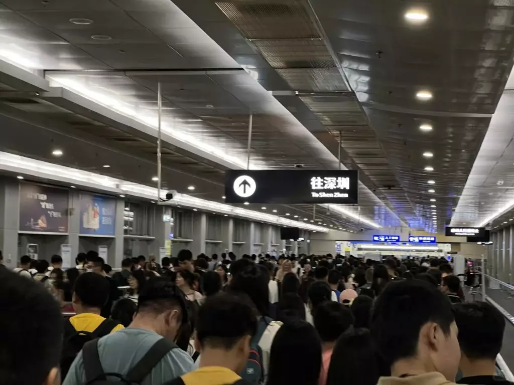 復活節 口岸 人。小紅書圖片