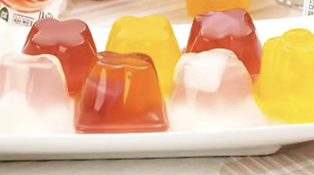 當局擬修例小杯果凍不得含蒟蒻成分。網上圖片