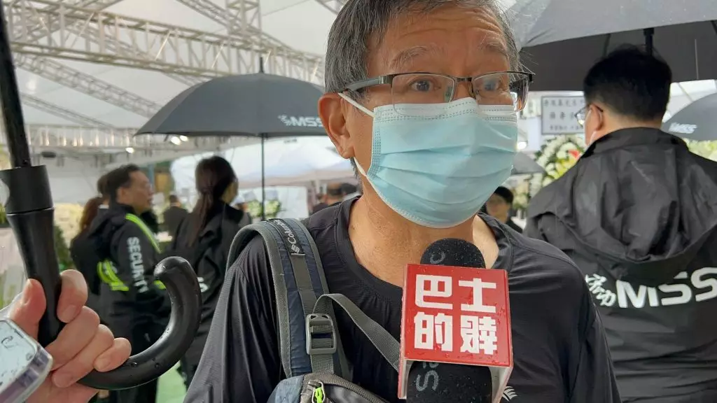 文先生。巴士的報記者攝