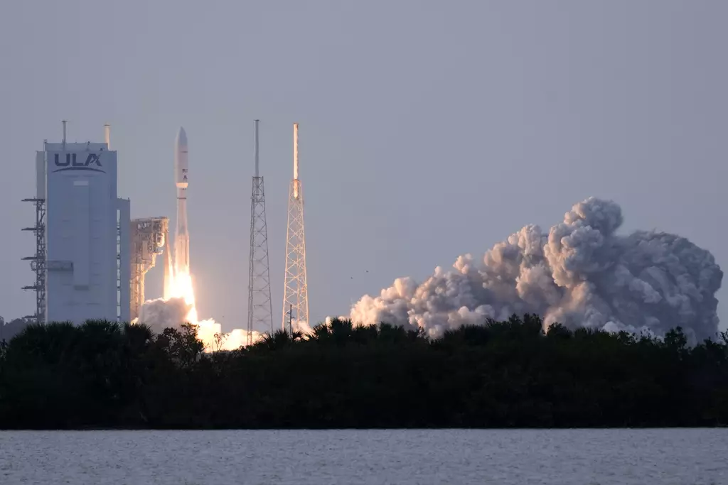 宇宙神5型火箭搭載亞馬遜公司的衛星升空。AP圖片