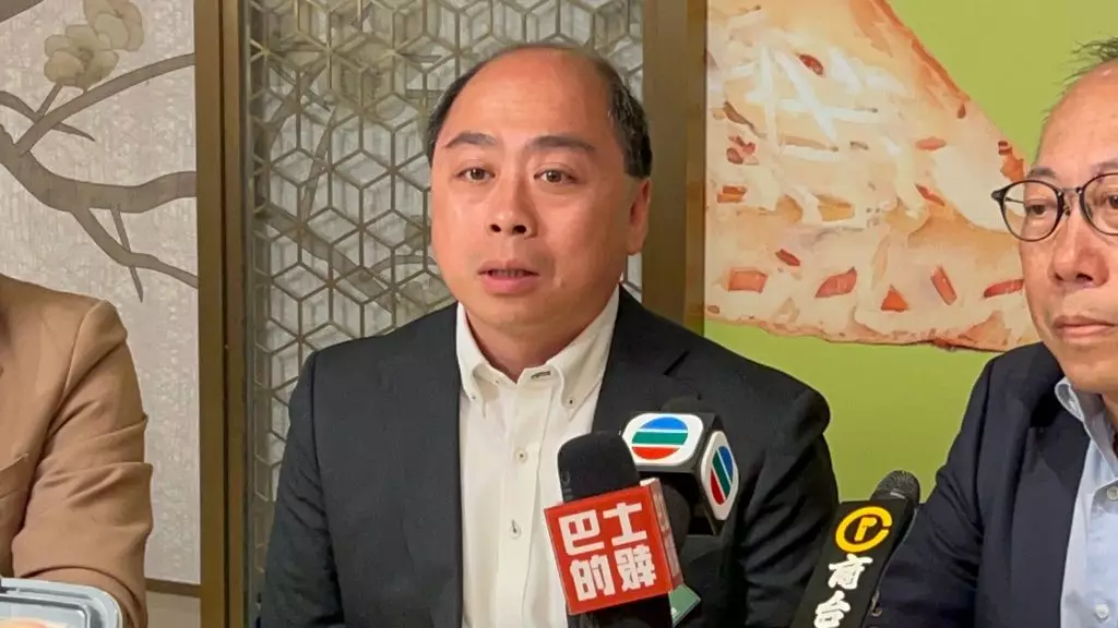 香港中華煤氣有限公司營運總裁鄭曉光。巴士的報記者攝