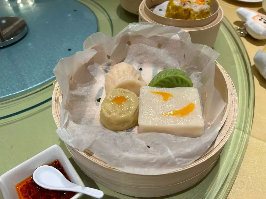 美心集團推出專為吞嚥困難患者研發的全新軟餐品牌「軟心膳」。巴士的報記者攝