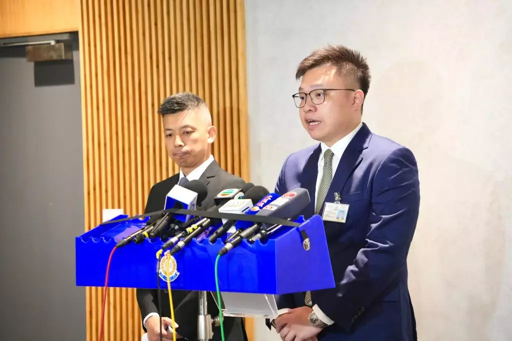 警方拘1女 ,涉「炸彈嚇詐」及「誤導警務人員」 。