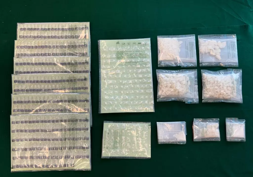 海關行動中檢獲約260萬元懷疑毒品。政府新聞處圖片