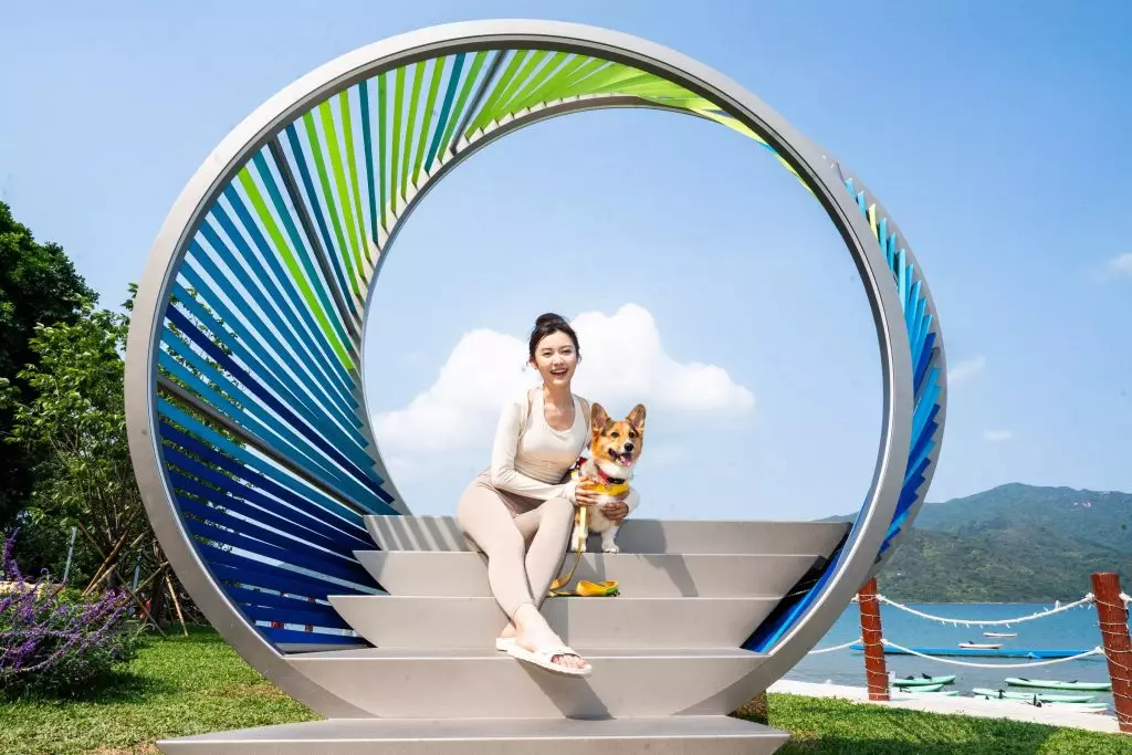 GO PARK Aqua_《流影光環》藝術裝置。
