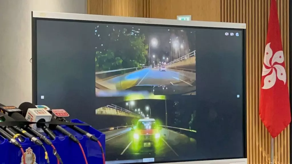 警方拘8男,涉非法賽車及沒有第三者保險而使用車輛。