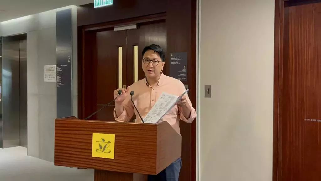 鄧家彪議員,巴士的報記者攝