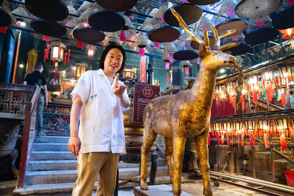 歐陽萬成上環文武廟拜神。旅發局圖片