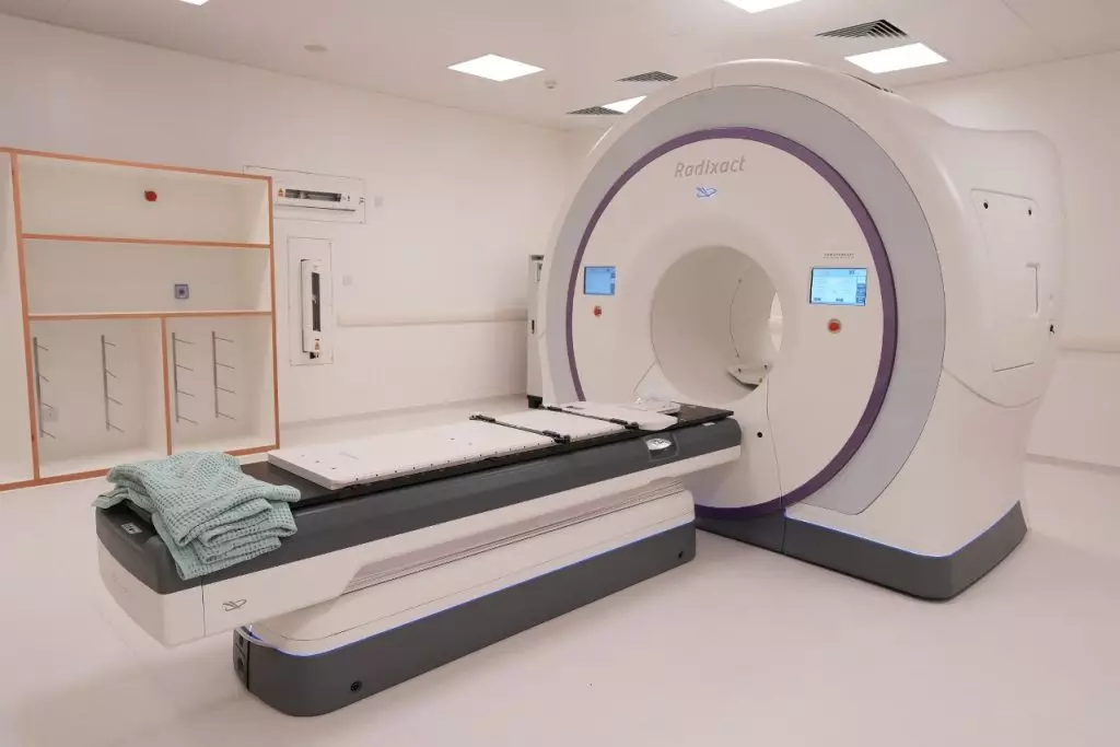 螺旋斷層放射治療系統(Tomotherapy)。澳門政府新聞局圖片