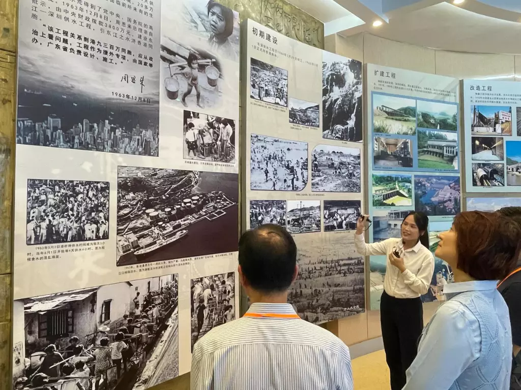 香港1963年面臨嚴重水荒,逾300萬港人經歷4天供水一次的困境。巴士的報記者攝