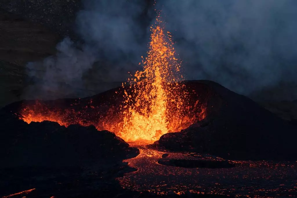 冰川融化引爆火山危機!研究警告南極百座「冰封火山」恐甦醒。資料圖片