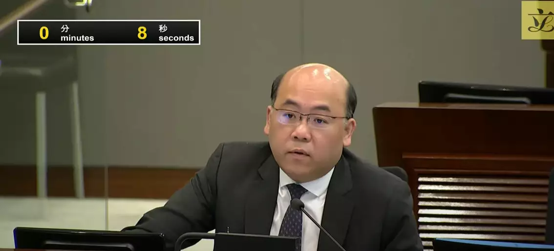 選委會界議員周文港表示,美國國債利息高,真正「財主」集中在中東,關注當局如何支持「一帶一路」辦公室更好工作。