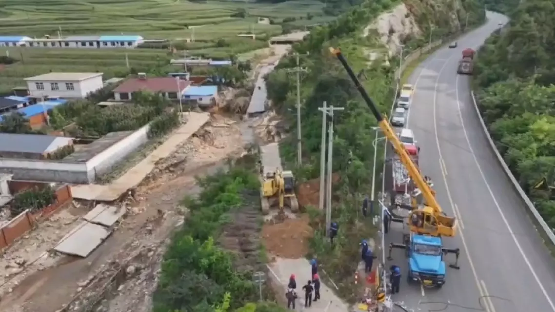 Authorities are working hard to repair infrastructure in rain-stricken Huludao