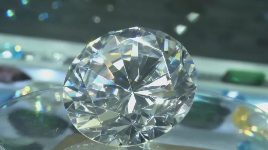 Wuzhou's vibrant gem trade landscape