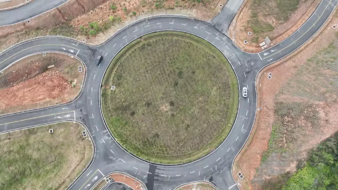 China's first fully integrated vehicle testing ground starts trial operation