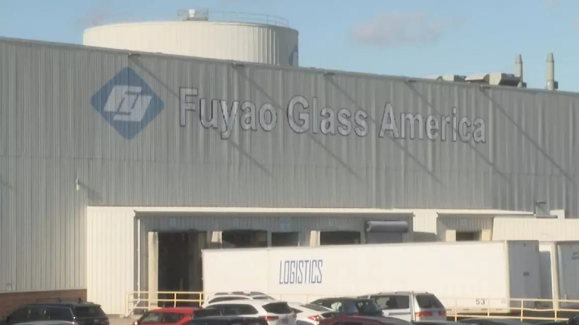 Chinese glass maker builds new factory in Ohio, bringing stable jobs