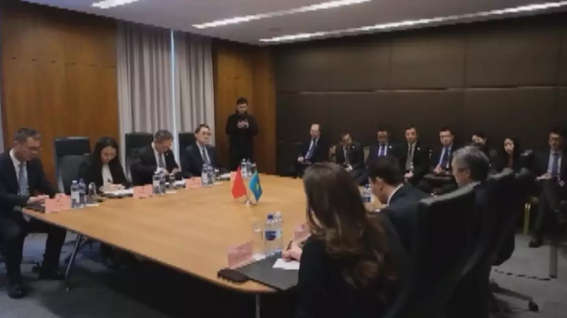 China, Kazakhstan ink eight cooperation agreements at Astana business forum