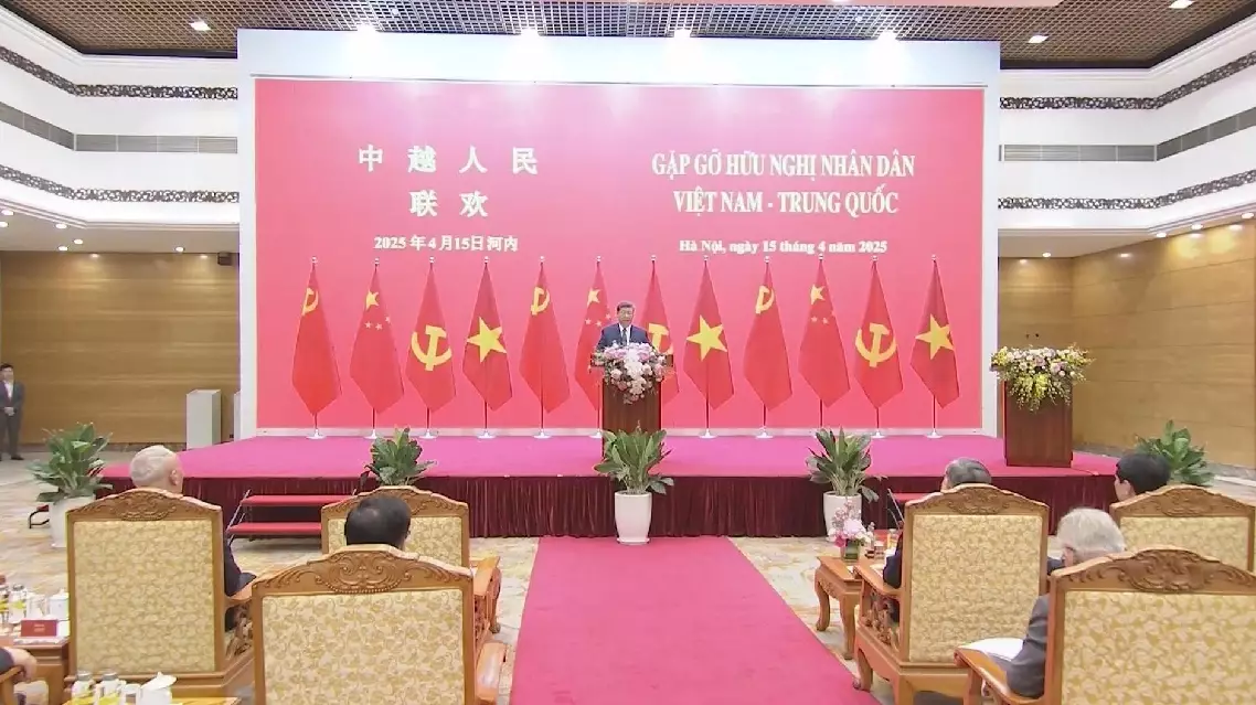 Xi says China-Vietnam relations rooted in, sustained by, empowered by people