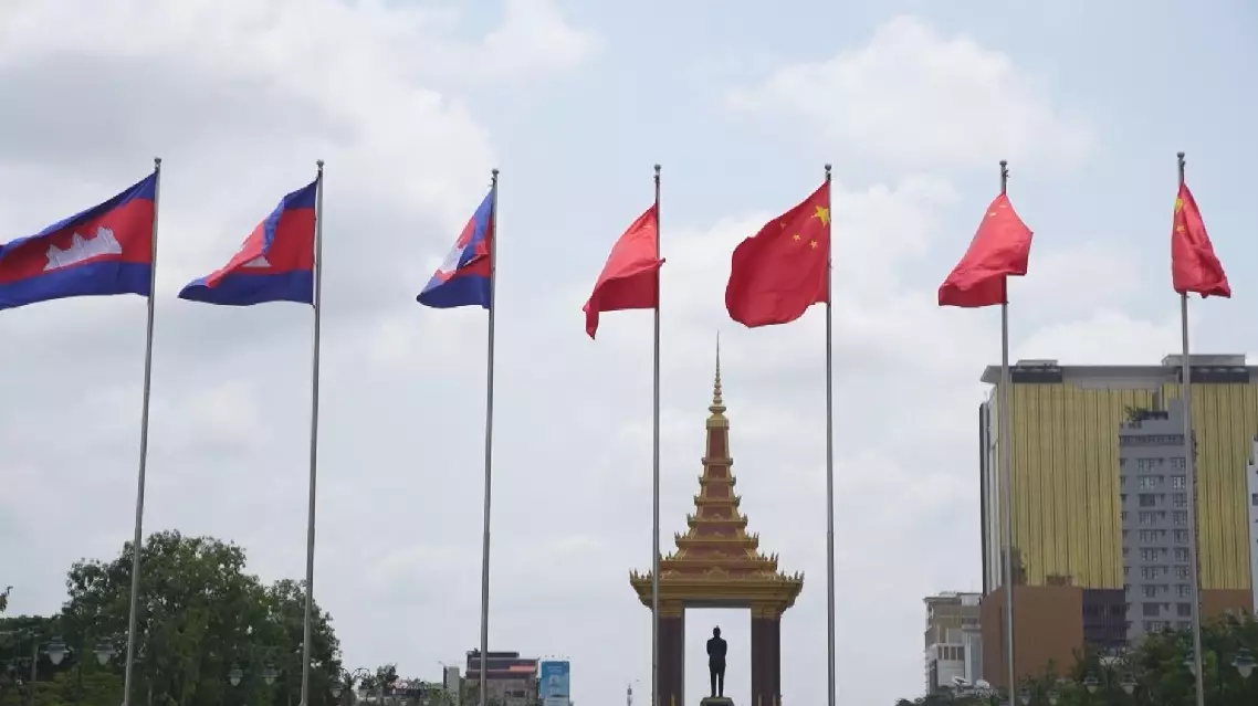 Xi's visit boosts China-Cambodia ties, contributes to regional development: analysts