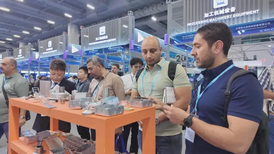 First phase of Canton Fair concludes with strong global buyer turnout