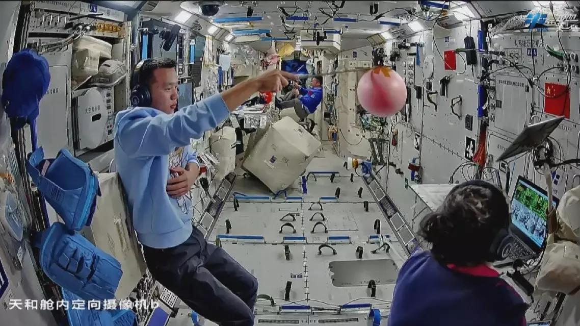 Shenzhou-19 crew conducts experiments, tests, preparatory work before returning