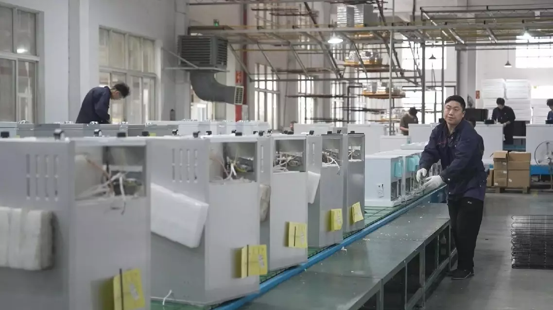 Home appliance exporter counters U.S. tariffs with market diversification, domestic market exploration
