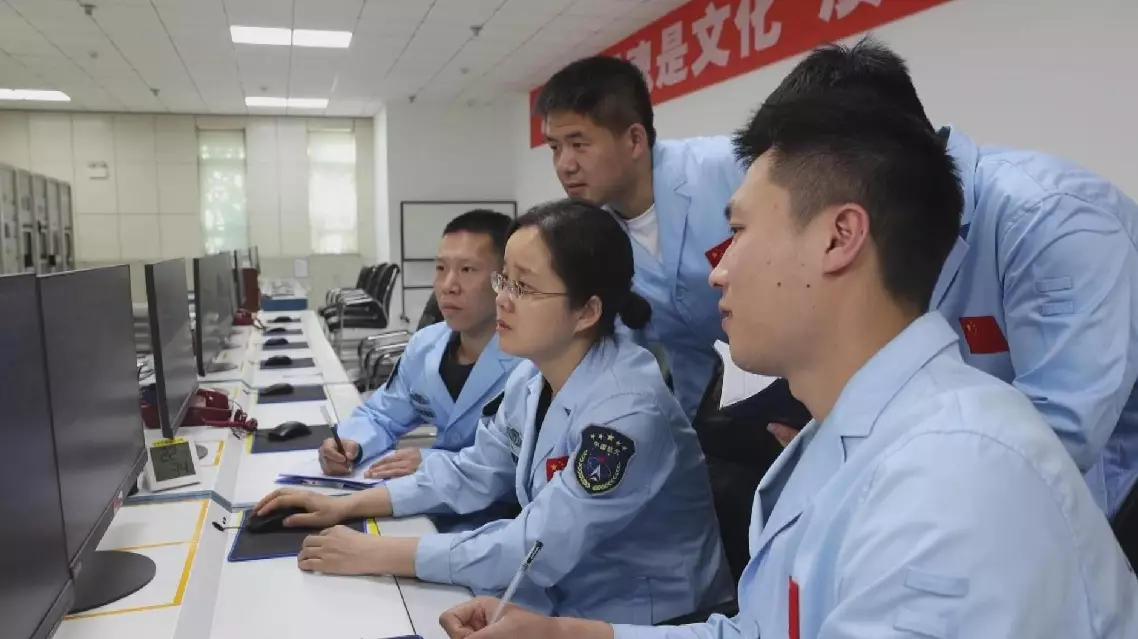 Chinese aerospace professionals committed to ensuring mission success